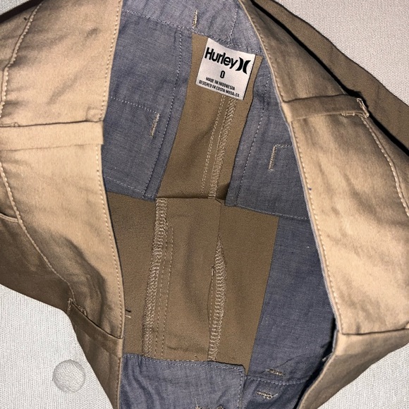 Hurley size 0 booty shorts in khaki - Picture 3 of 8